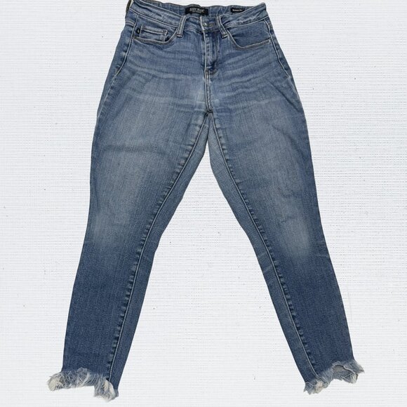 Judy Blue Distressed Jeans w/Destroyed Hem Women's size 0/24 Med Wash Med Rise - Picture 1 of 16